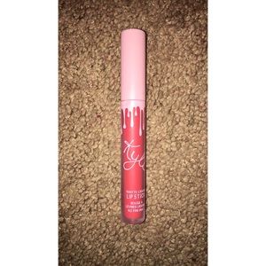 Kylie Jenner Liquid Lipstick 💋